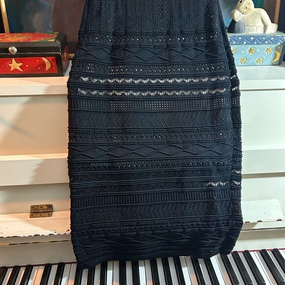 John + Jenn Black Textured Midi Dress Small - Picture 2 of 16